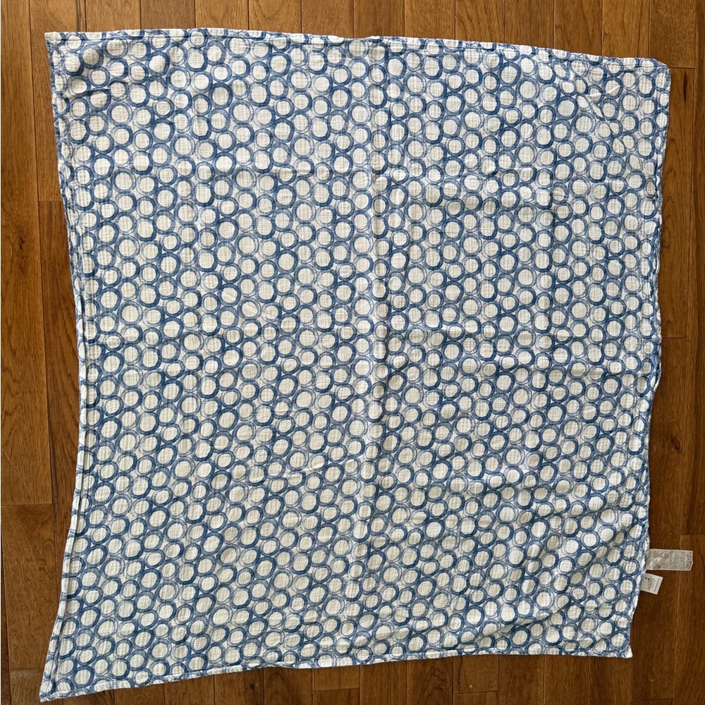 100% Cotton Aden & Anais Blue and White Patterned Swaddle Blanket